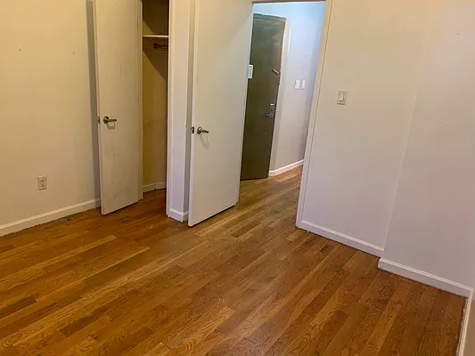 Rented by Brooklyn Group | media 7