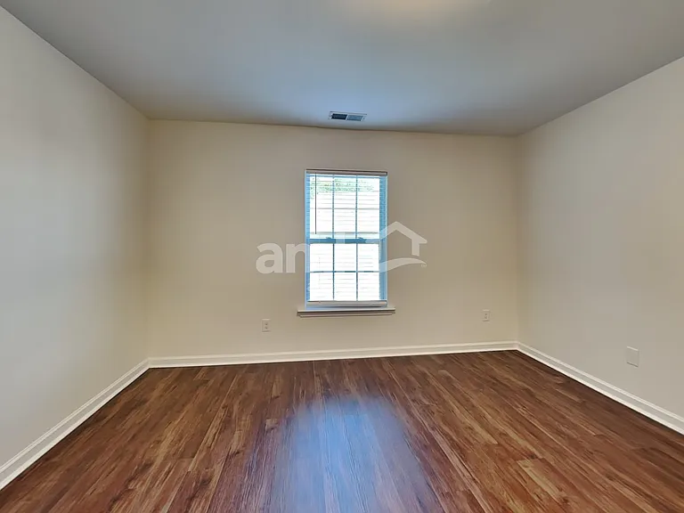 236 Addlestone Cir — Photo 22