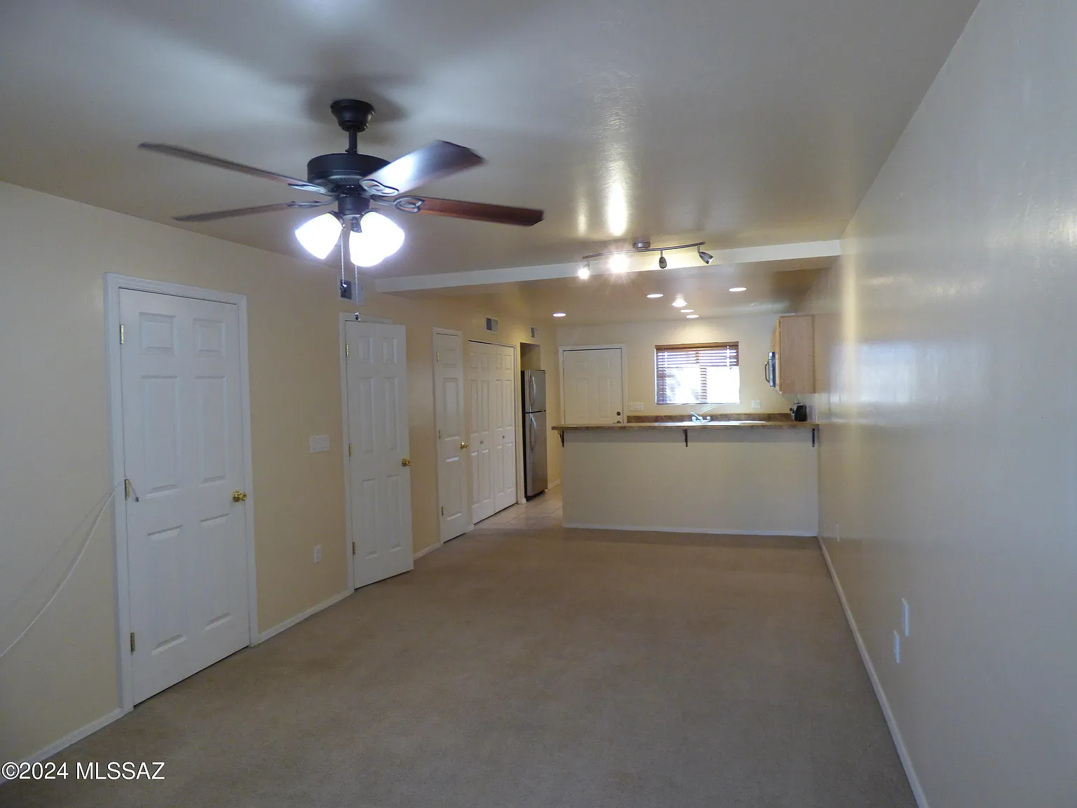 2 bed, 2.5 bath, 1100 sqft, $1,450 — Photo 3