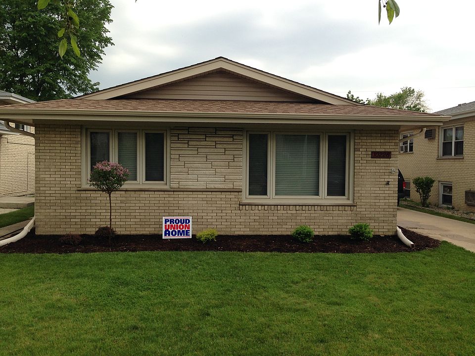 1st image of 10228 S Komensky Ave