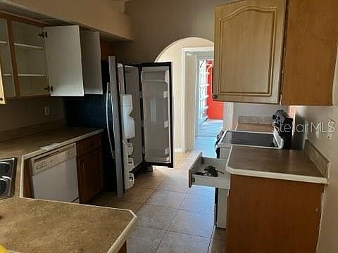 5th image of 220 PALMETTO CIRCLE NE