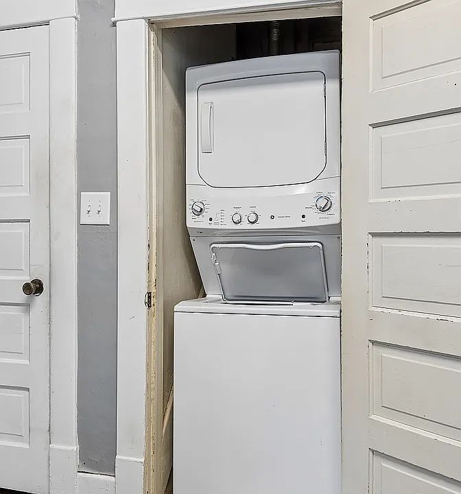 1st image of 2123 Washington St APT A