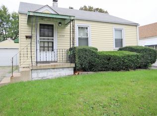 1335 E Garfield Ave, Decatur, IL 62526