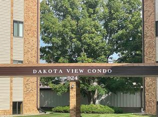 924 28th Ave SW #206, Minot, ND 58701
