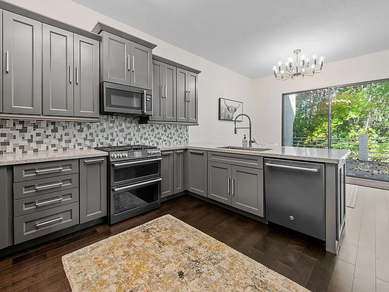 11730 Vista Dr — Photo 13
