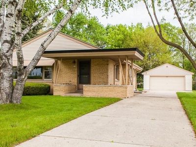 8814 W Cleveland Ave, West Allis, WI, 53227