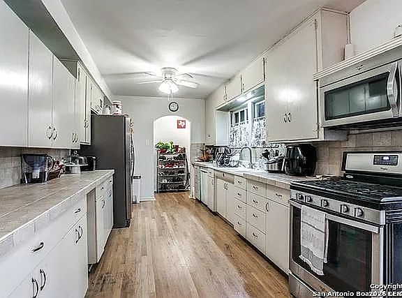 5th image of 511 Exeter Rd