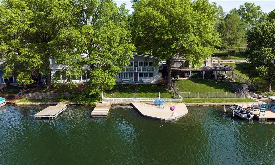 1st image of 4 Dockside Dr