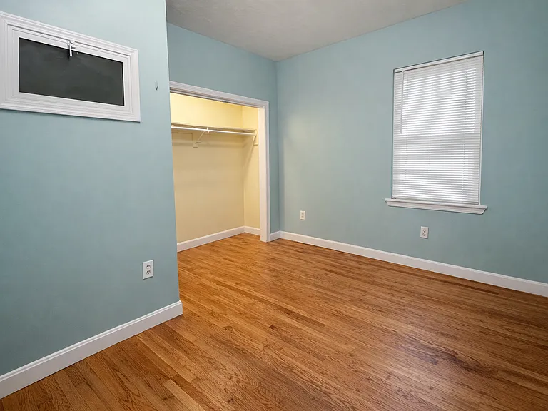 171 Windsor St #1 — Photo 7