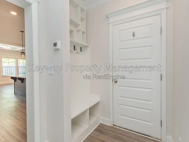 319 Sumac Trl — Photo 31