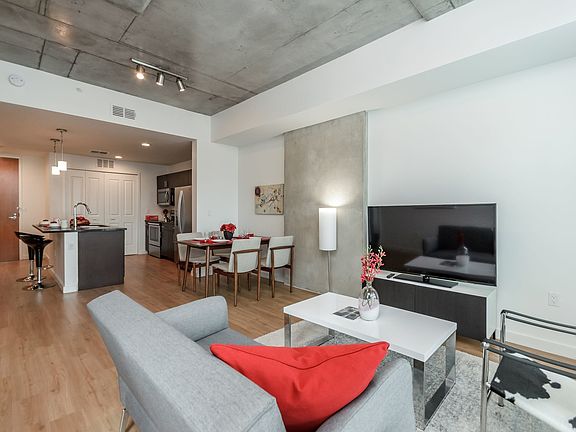 5th image of 101 Lake Ave APT 1909