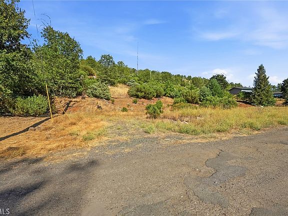 4th image of 15250 Evergreen Dr Lot 21-23