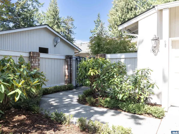 156 Hilltop Dr, Sequim, WA 98382