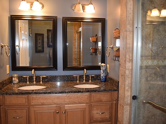 Master double vanity