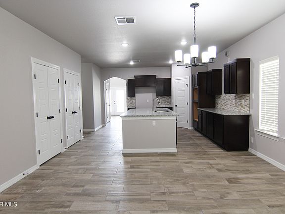 3rd image of 880 Crystal Deer Dr