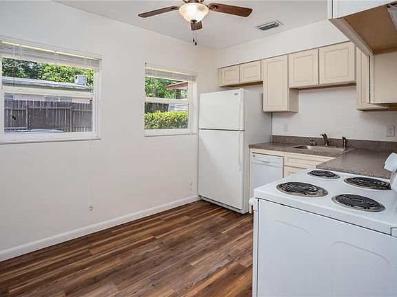 5th image of 1603 Orange Dr