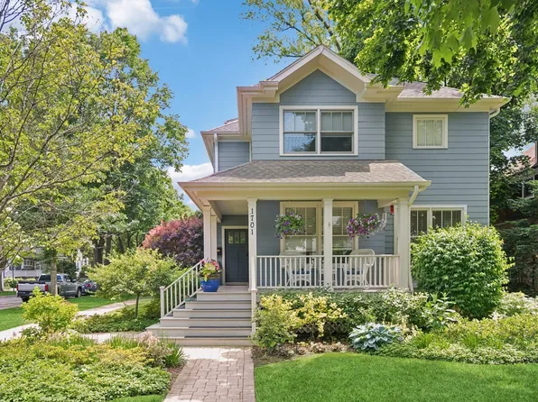 1701 Elmwood Ave, Wilmette, IL 60091
