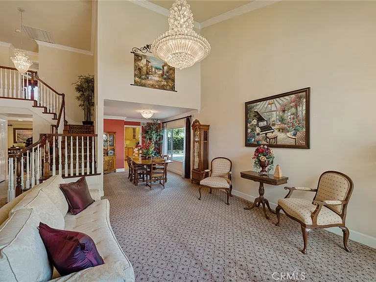 13710 Bannon Dr — Photo 2
