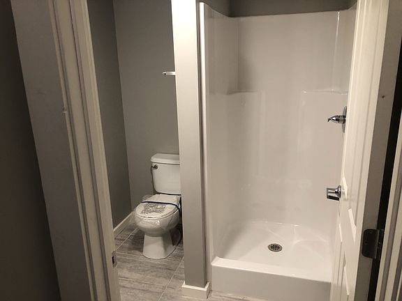 5th image of 421 Brady St #11