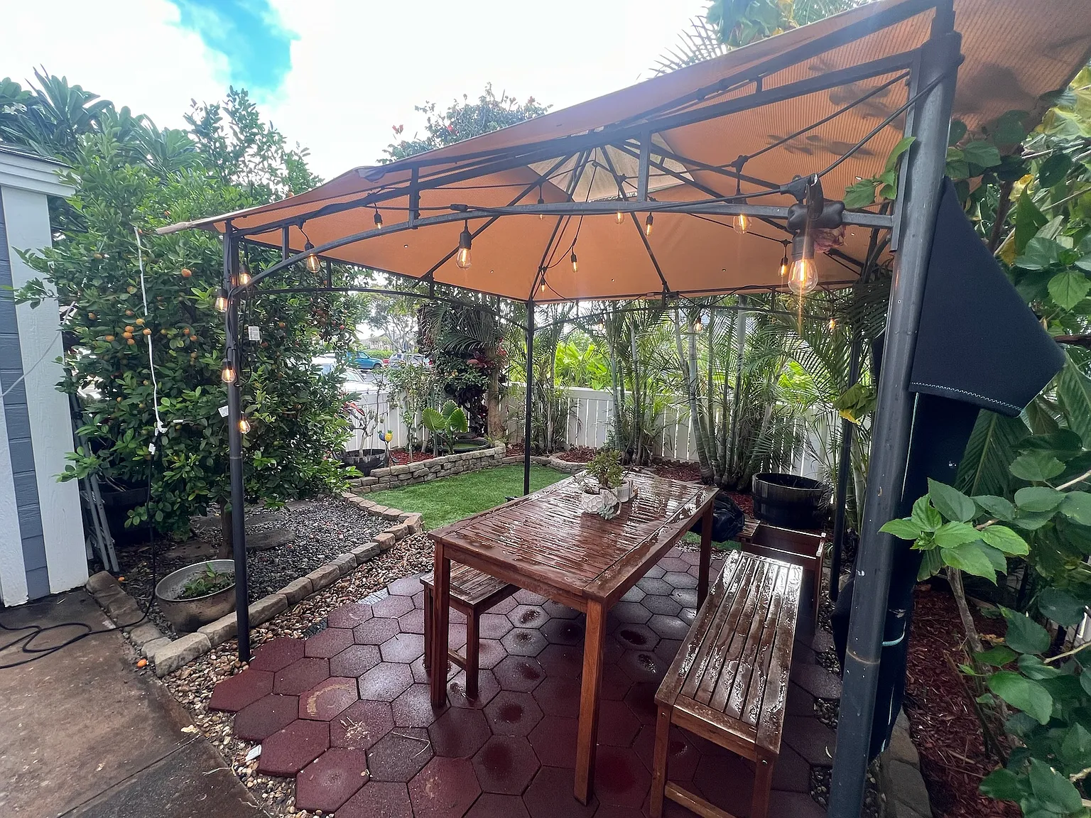 2 bed, 646 sqft, $3,600 — Photo 1