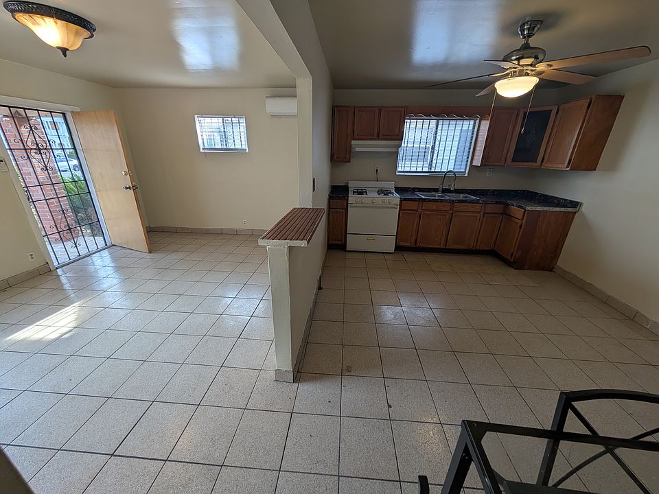 Living room/Kitchen
