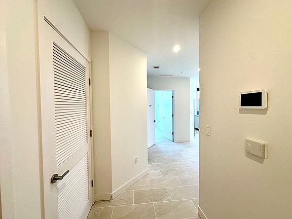 3rd image of 161 NE 23rd St #B1