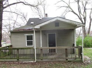 312 N Main St, Caseyville, IL