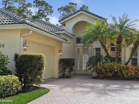 3rd image of 7706 Greenbrier Circle