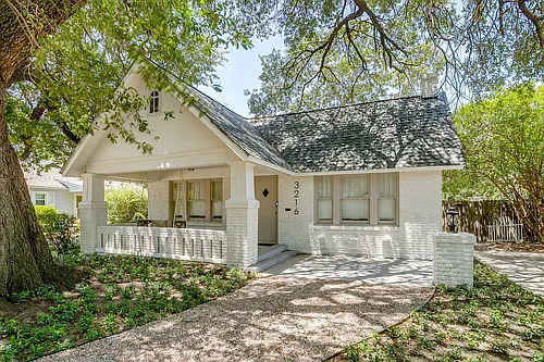 3216 Cockrell Ave Photo 1