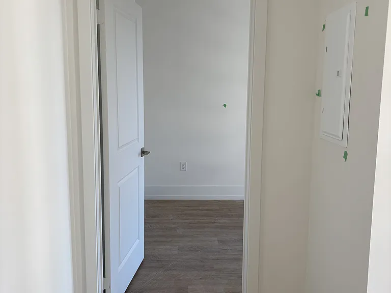 206 King St W #907 — Photo 9