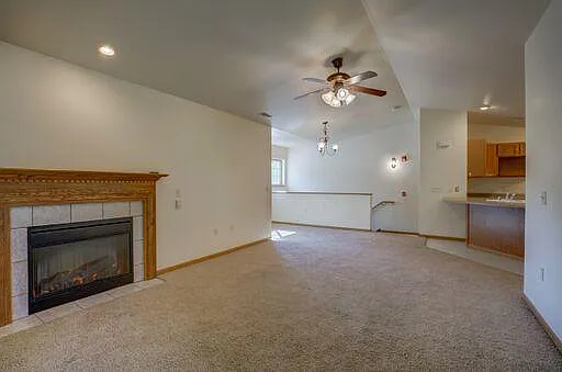 2825 Northridge Dr — Photo 11
