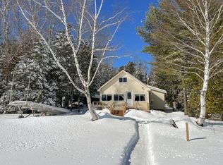 38 Cedar Ln, Lincoln, ME 04457