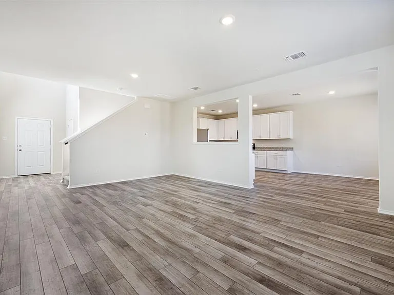 91 Pacific Loon St — Photo 4