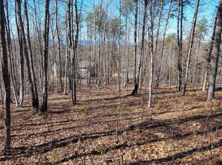 305 Cliffside Trl, Pickens, SC 29671