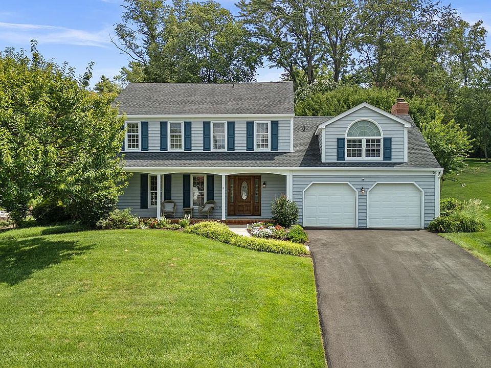 1st image of 651 Magothy View Dr