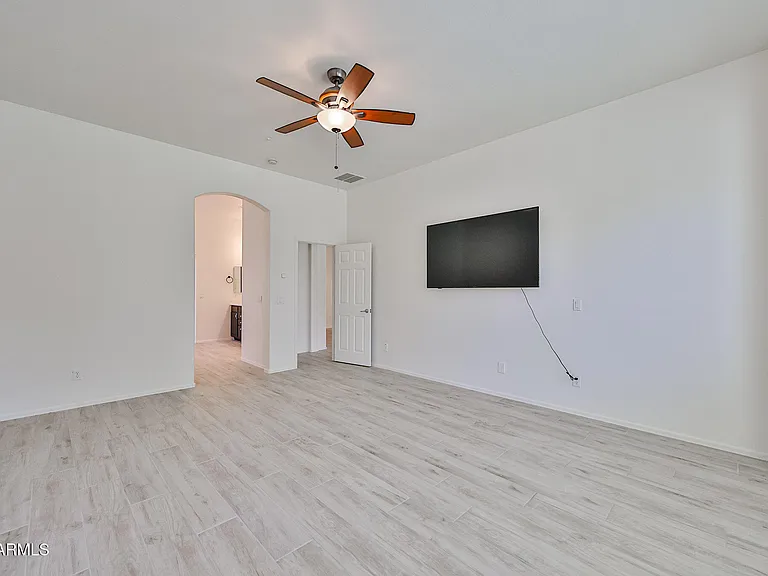 30870 N 125th Dr — Photo 26