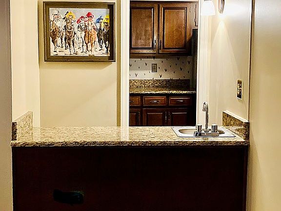 Wet bar