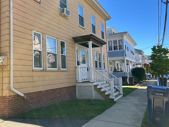 4th image of 13 Gardner St #1