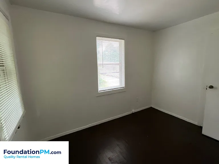 1277 Airways Blvd #2 — Photo 7