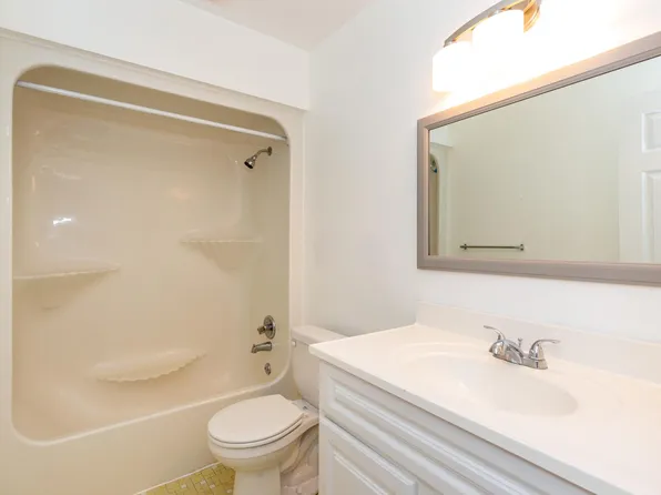 9392 Pine Tree Rd #B, Norfolk, VA 23503