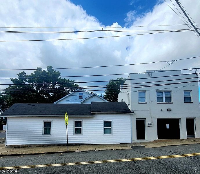 1st image of 701 Birch St #1