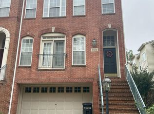 8135 Quinn Ter, Vienna, VA 22180