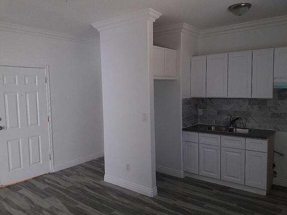 5th image of 1119 N Coronado St APT 201