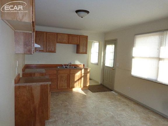 5th image of 13175 Larkspur Dr