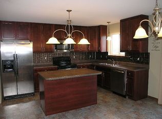 830 Sheridan Ln, Waterloo, IL 62298