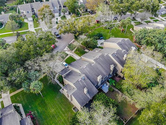 3rd image of 8219 Citrus Chase Dr