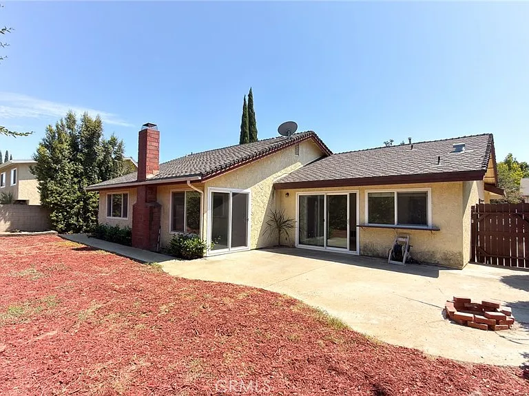 1359 Calle De Oro — Photo 17