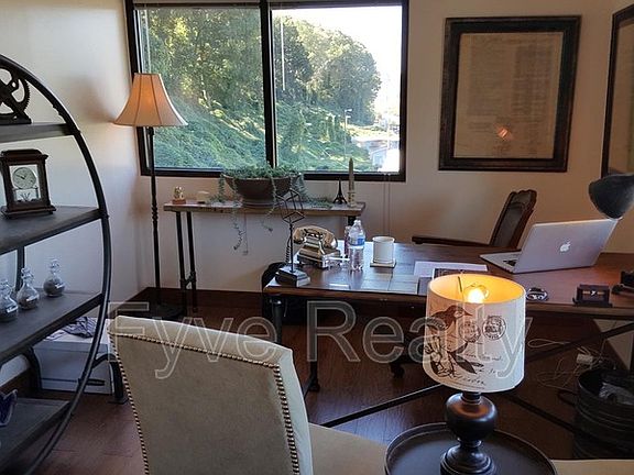 3rd image of 6515 Clinton Hwy Suite 208