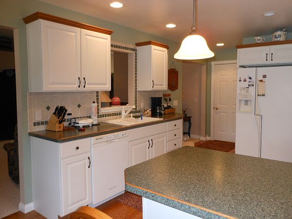 4th image of 3050 Lantern Ct
