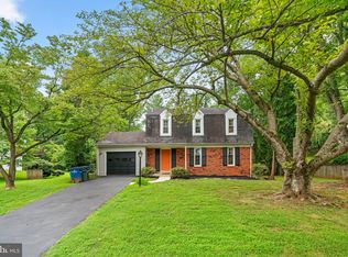 6512 Farmingdale Ct, Rockville, MD 20855